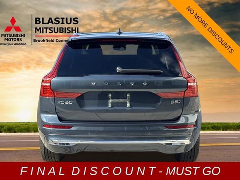 Used 2022 Volvo XC60 B5 Inscription w/ Advanced Package image 6