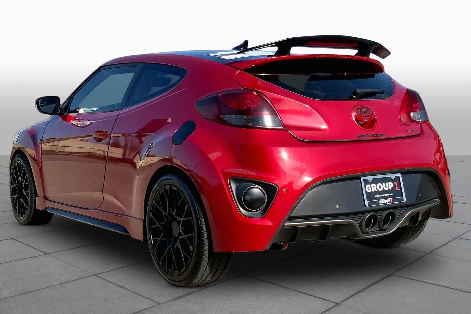 Used 2017 Hyundai Veloster Turbo w/ Tech Package 02 FWD image 11
