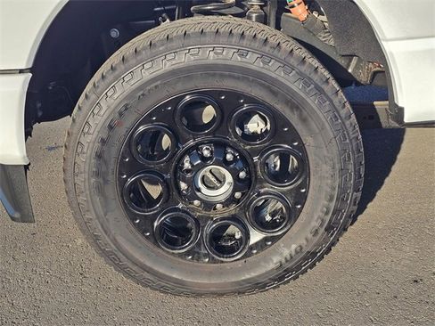 New 2025 Ford F350 XLT w/ Black Appearance Package image 8