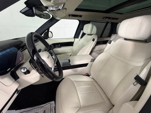 Used 2025 Land Rover Range Rover Autobiography AWD/4WD image 6