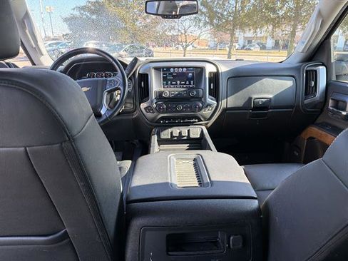 Used 2018 Chevrolet Silverado 2500 LTZ image 41