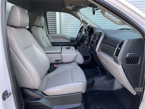 Used 2020 Ford F550 2WD Regular Cab Super Duty image 25