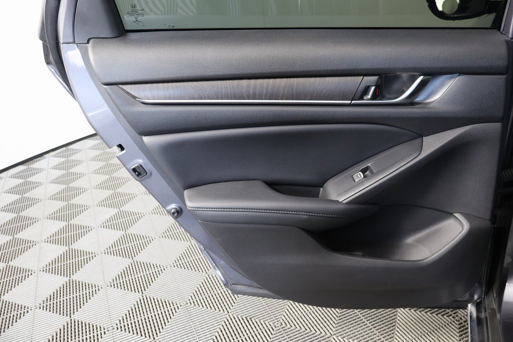Used 2022 Honda Accord EX-L image 11