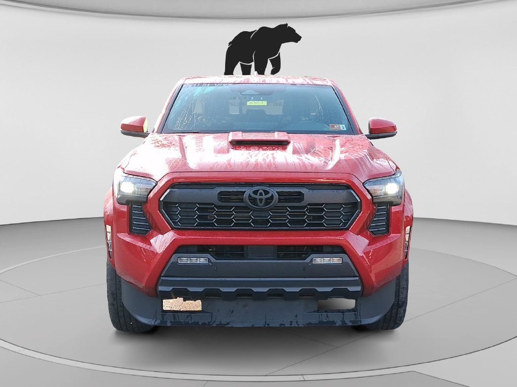 Used 2025 Toyota Tacoma TRD Sport w/ TRD Sport Upgrade Package AWD/4WD image 8