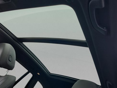 Used 2021 BMW X3 sDrive30i w/ M Sport Package image 17