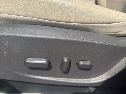 Used 2018 Ford Escape SEL FWD image 24