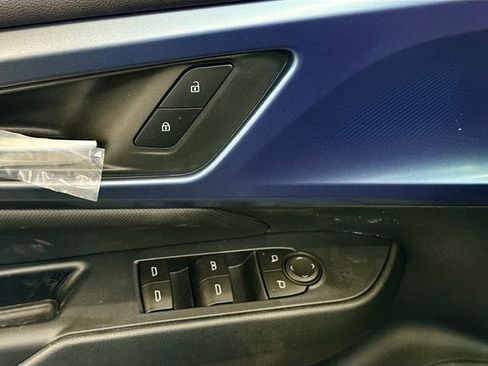 New 2026 Chevrolet Equinox EV LT image 19