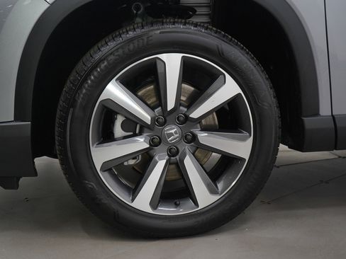 Used 2025 Honda Pilot Elite image 31