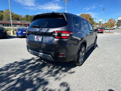 New 2025 Honda Pilot EX-L image 4