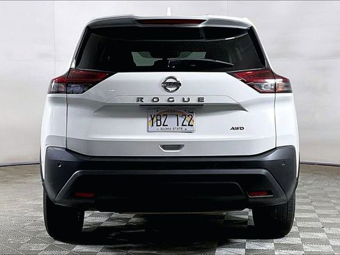 Used 2021 Nissan Rogue S image 3