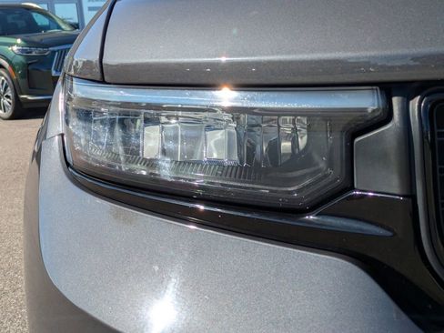 Used 2021 Jeep Grand Cherokee L Laredo image 10