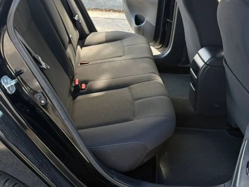 Used 2015 Nissan Sentra S FWD image 11