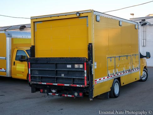 Used 2016 GMC Savana 3500 Extended image 7