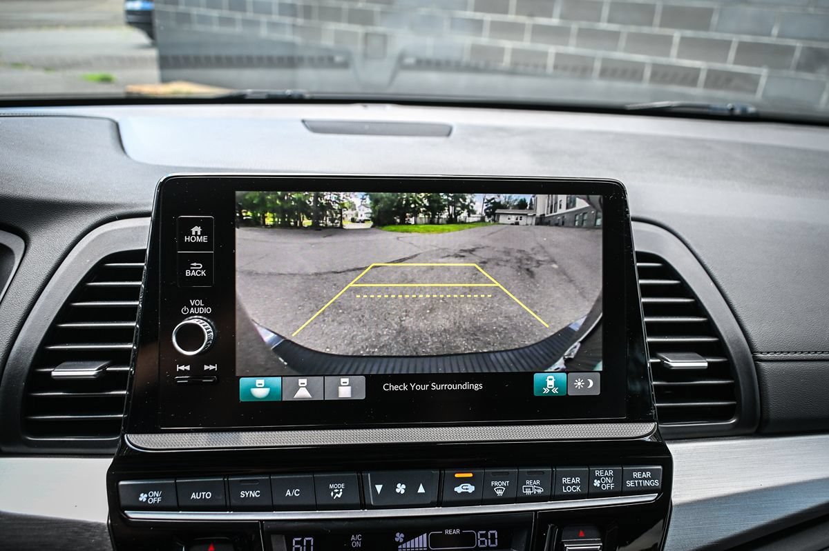 Used 2026 Honda Odyssey EX-L image 11