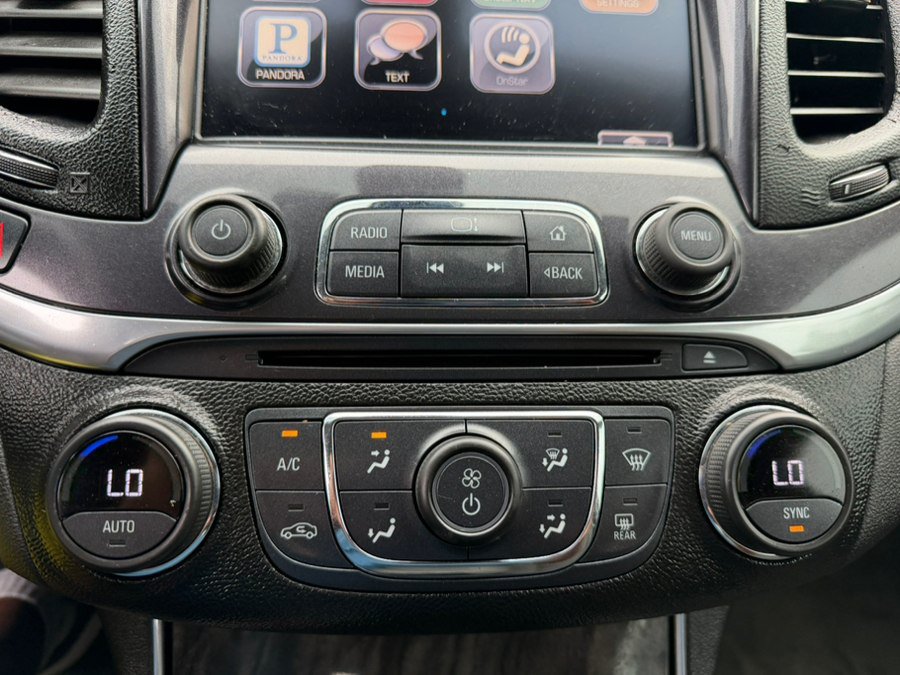 Used 2015 Chevrolet Impala LT Eco w/ Navigation Package w/ Convenience Package FWD image 27