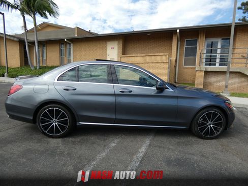 Used 2019 Mercedes-Benz C 300 Sedan image 6