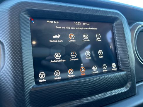 Certified 2023 Jeep Gladiator Sport w/ Trailer Tow Package image 27