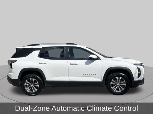 Used 2025 Chevrolet Equinox LT w/ Convenience Package II FWD image 6