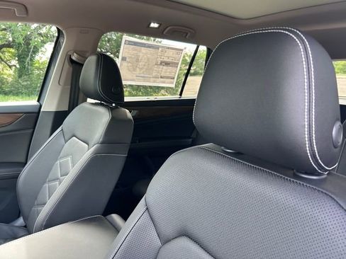 New 2026 Volkswagen Atlas SE FWD image 10