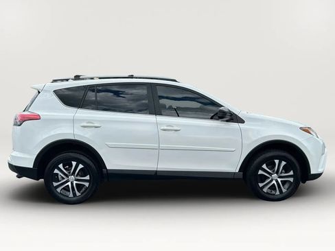 Used 2017 Toyota RAV4 LE w/ All Weather Liner Package AWD/4WD image 8