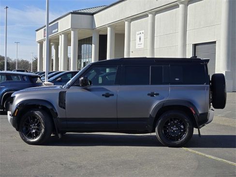 Used 2023 Land Rover Defender 110 S image 7