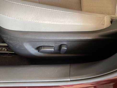 Used 2025 Nissan Altima 2.5 SV FWD image 22
