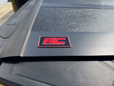 Used 2023 GMC Canyon Elevation w/ Elevation Premium Package image 26