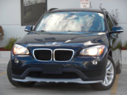 Used 2015 BMW X1 xDrive28i image 3