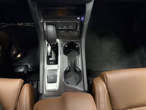 Used 2026 Subaru Ascent Touring AWD/4WD image 19