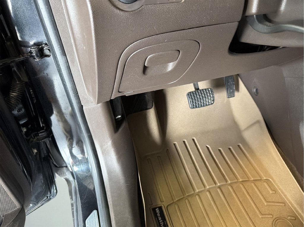 Used 2013 Buick Encore Leather FWD image 11