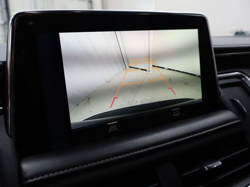 Used 2022 Chevrolet Suburban Premier image 22