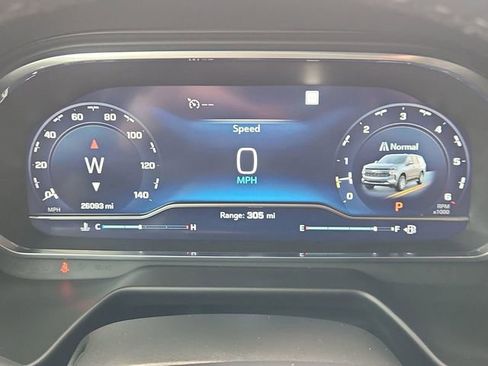 Used 2023 Chevrolet Tahoe LT w/ Luxury Package RWD image 12