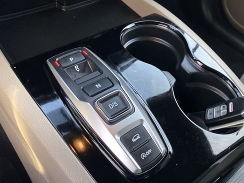 Used 2018 Honda Pilot Touring image 36