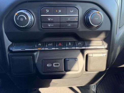 Used 2022 Chevrolet Silverado 1500 Custom w/ LPO, Blackout Package AWD/4WD image 31