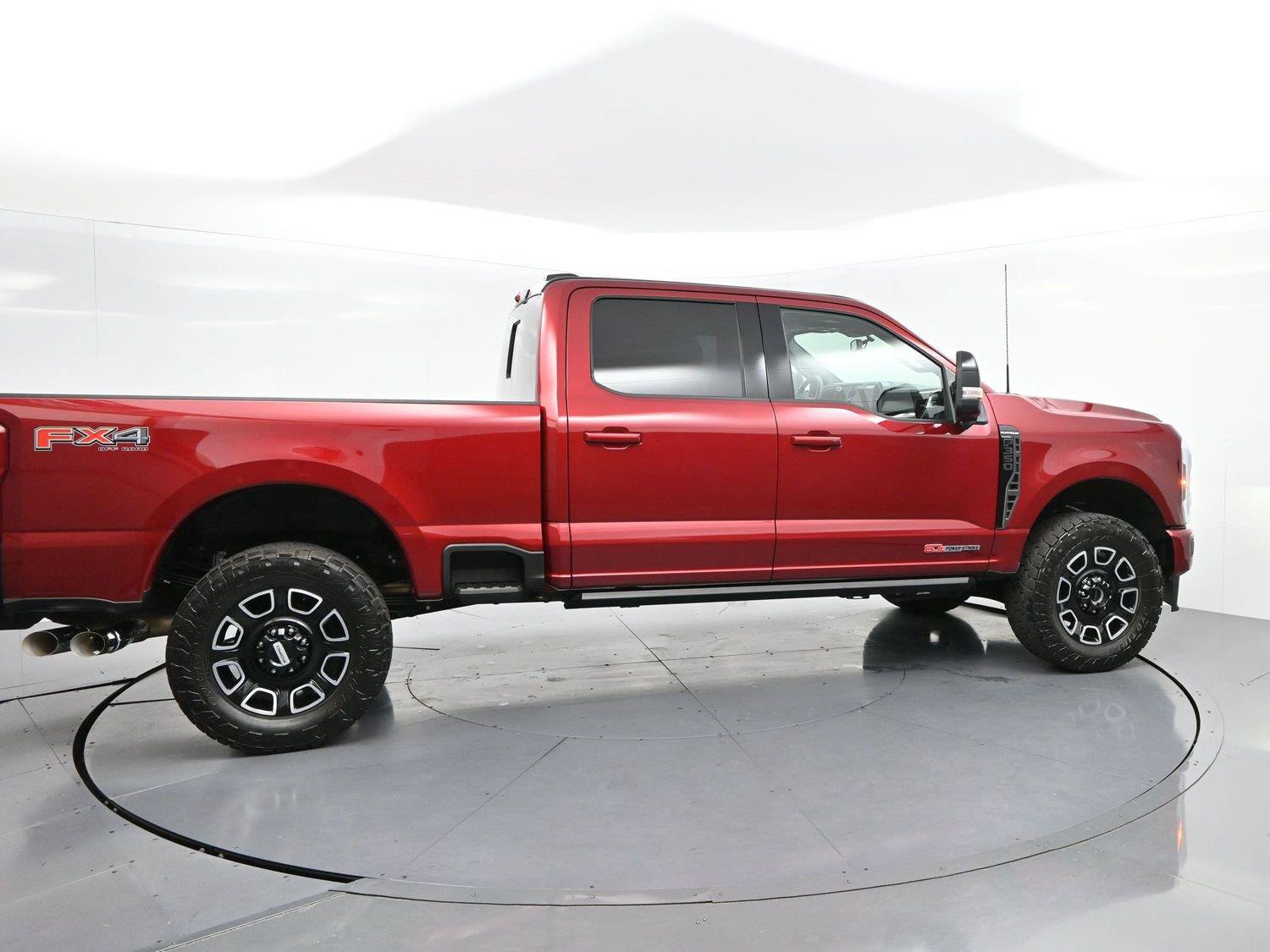 Used 2026 Ford F350 Platinum w/ FX4 Off-Road Package AWD/4WD image 8
