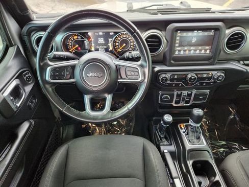 Used 2018 Jeep Wrangler Unlimited Sahara w/ Safety Group AWD/4WD image 23