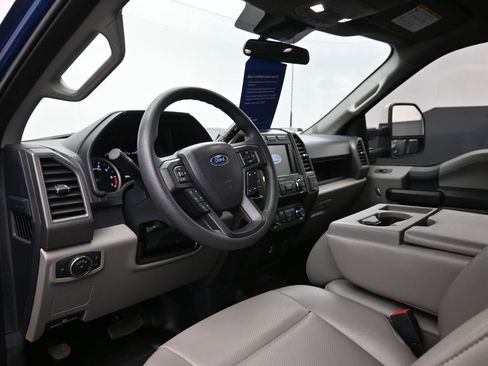 Certified 2022 Ford F250 XL w/ STX Appearance Package image 18