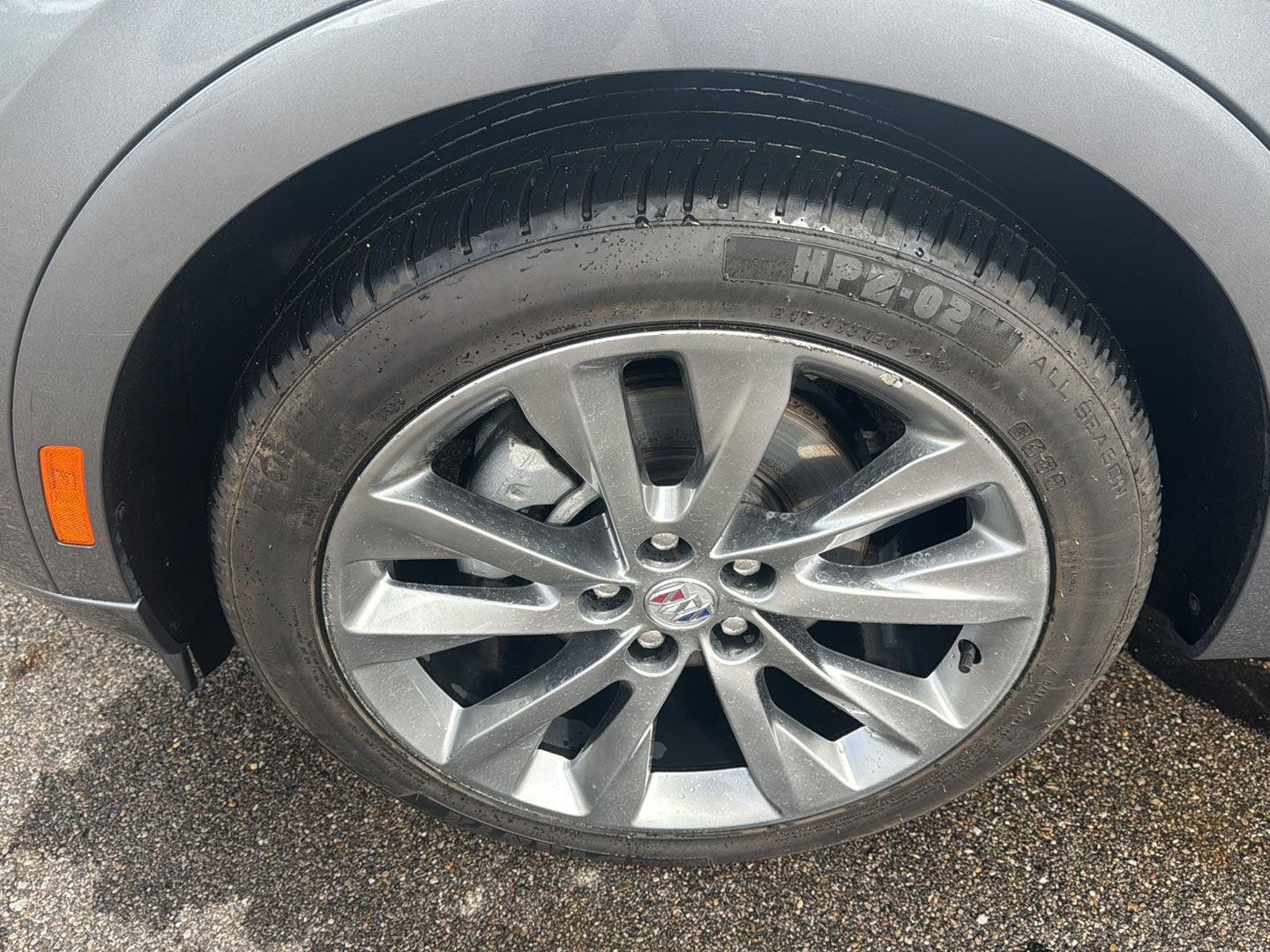 Used 2022 Buick Envision Avenir w/ Technology Package II AWD/4WD image 9