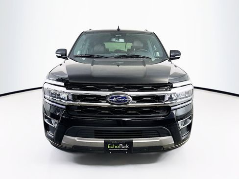Used 2024 Ford Expedition Limited image 2