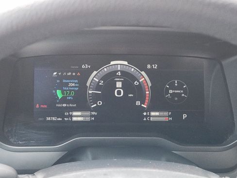 Used 2024 Toyota Tundra Limited w/ Power Package AWD/4WD image 9
