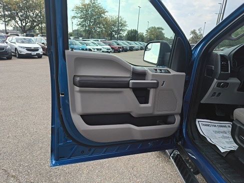 Used 2018 Ford F150 XLT w/ Equipment Group 302A Luxury image 11