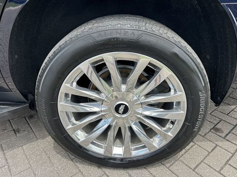 Certified 2021 Cadillac Escalade Premium Luxury image 30