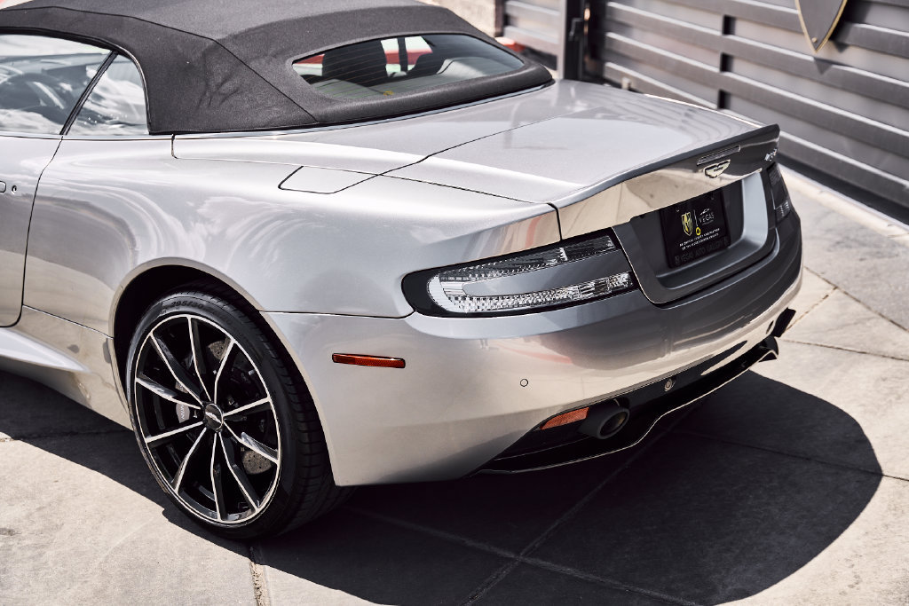 Used 2016 Aston Martin DB9 GT RWD image 11