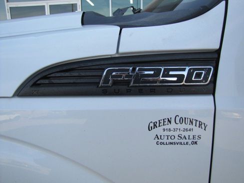 Used 2011 Ford F250 XL w/ Snow Plow Prep Pkg image 14