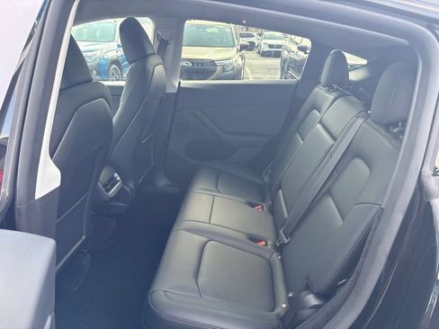 Used 2025 Tesla Model Y Performance AWD/4WD image 11
