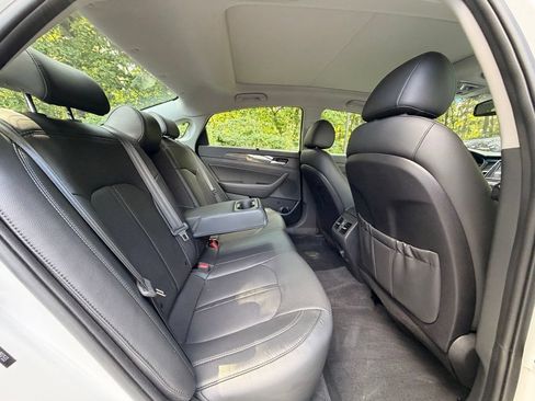 Used 2019 Hyundai Sonata Limited w/ Ultimate Package 04 FWD image 11