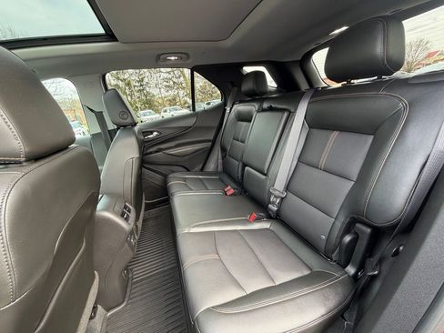 Used 2022 Chevrolet Equinox Premier image 8