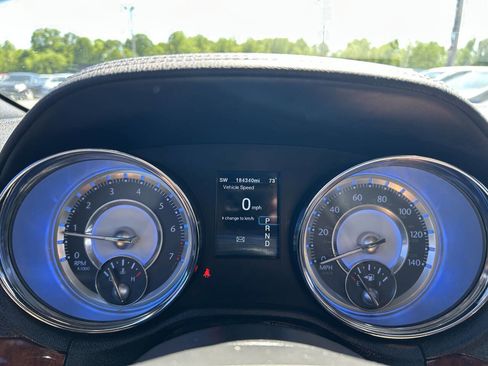 Used 2012 Chrysler 300 image 12