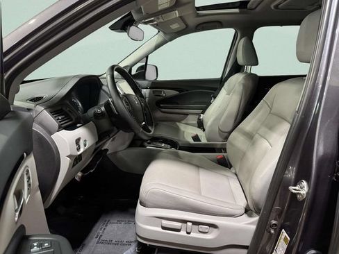 Used 2016 Honda Pilot Touring image 26