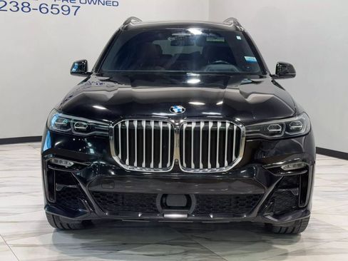 Used 2019 BMW X7 xDrive50i w/ Dynamic Handling Package image 3